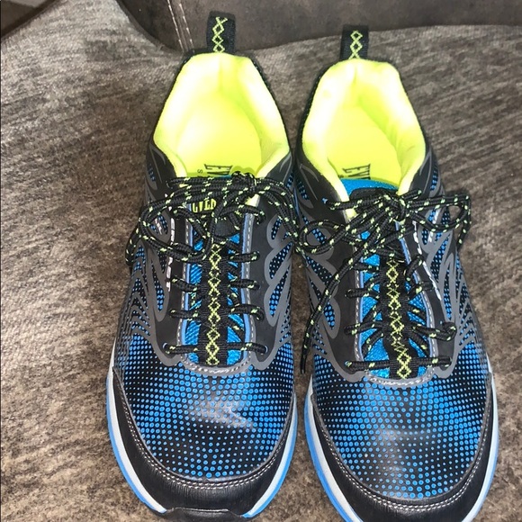 everlast tennis shoes